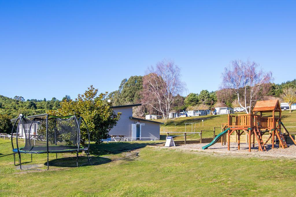 Motutere Bay Top 10 Holiday Park Turangi Exterior foto