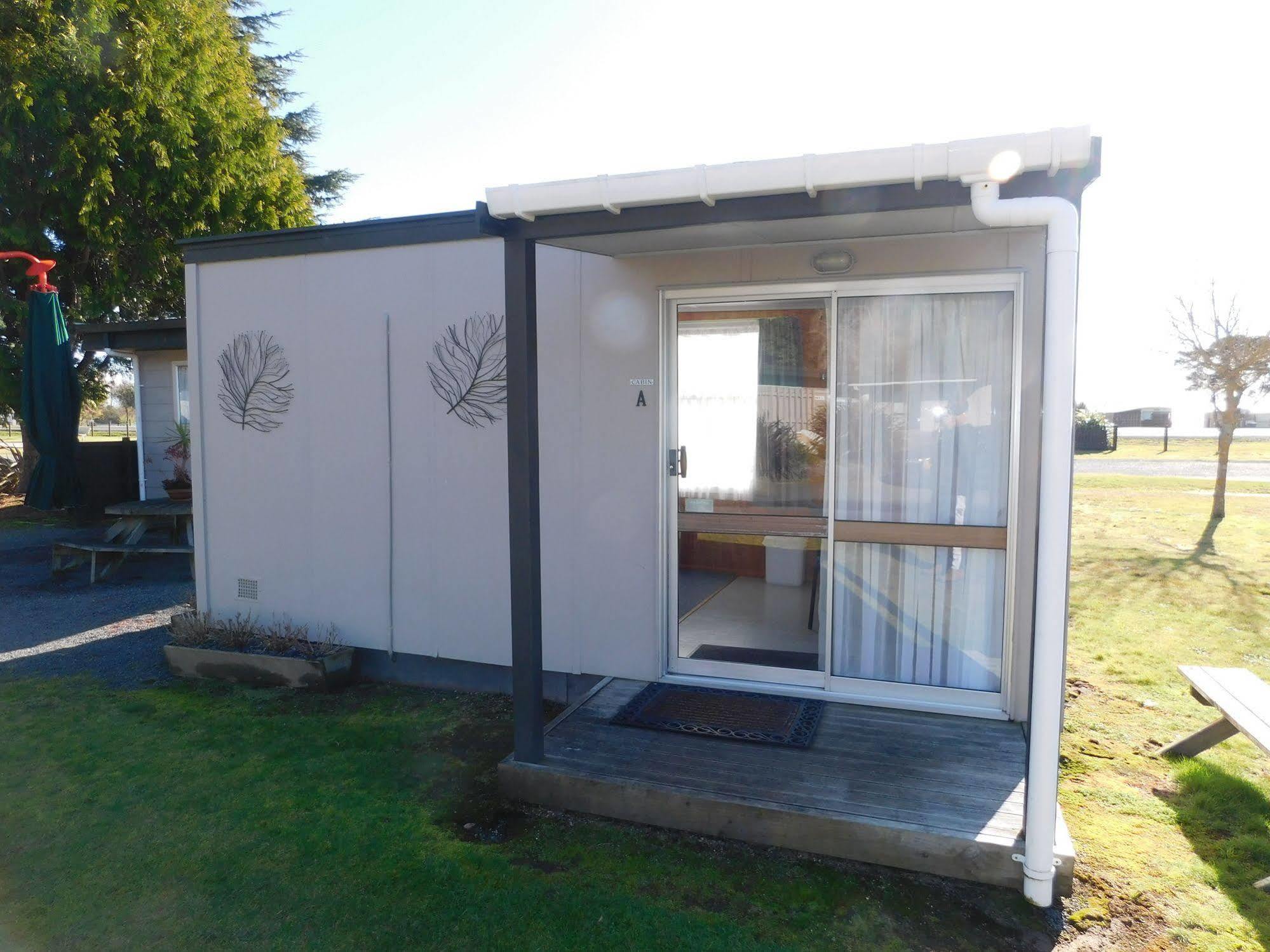 Motutere Bay Top 10 Holiday Park Turangi Exterior foto